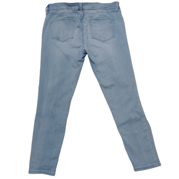 Blanqi Maternity Belly Support Light Wash Distressed Jeans, Size 14 - Picture 2 of 10